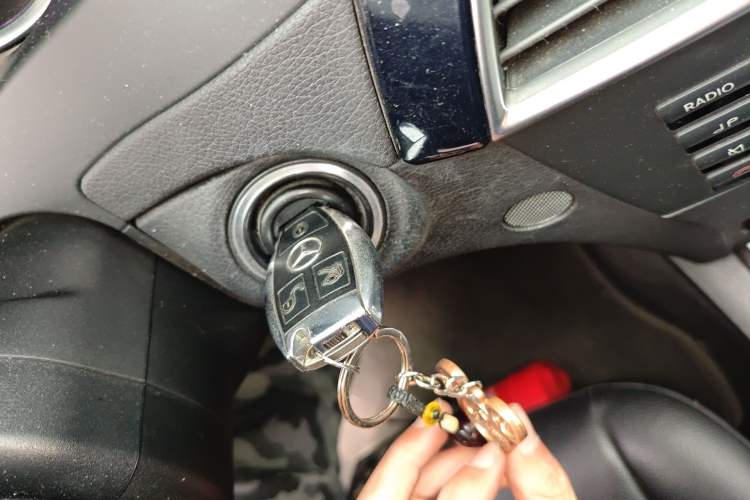 Used Mercedes-Benz C-Class 2011 C 180K Classic model
