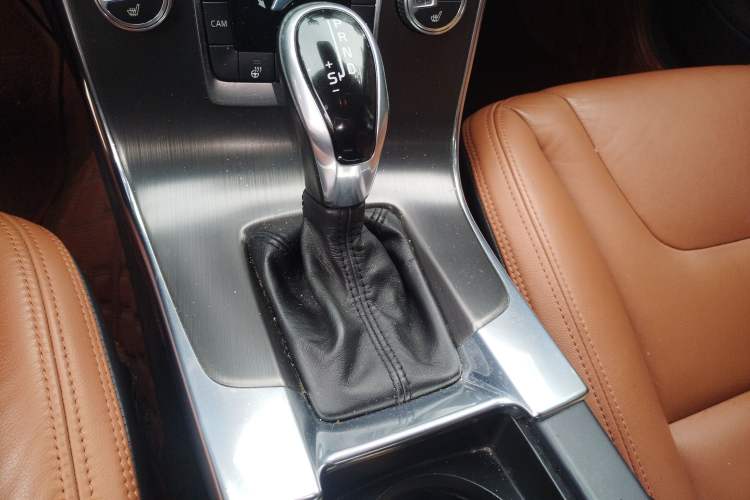 Used Volvo S60 2014 S60L T5 Smart Upgrade Edition
