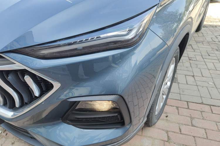 Used CHANGAN OSHAN X5 2021 Revised Version 1.6L Manual Luxury Edition
