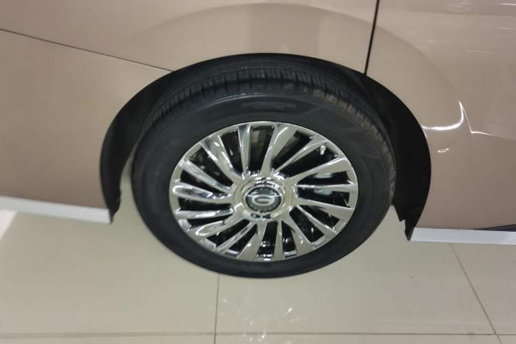 Used GAC Trumpchi M8 2023 Zongshi Series Dual-Motor Flagship Edition