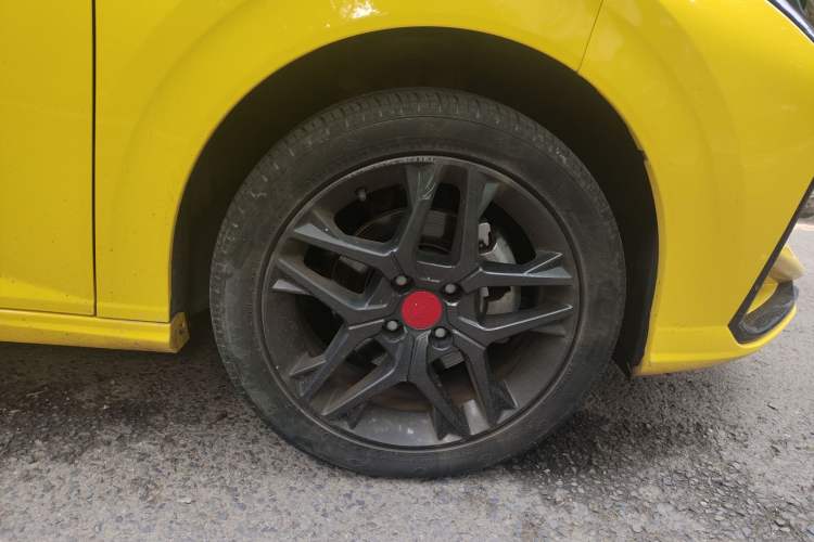 Used Dongfeng Aeolus Yixuan 2022 230T Automatic Adaptive-Beam Knight Edition
