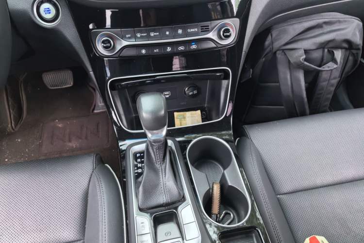 Used Hyundai Tucson 2019 280TGDi Dual-Clutch Two-Wheel Drive Fashion Edition China V Standard Gear Lever