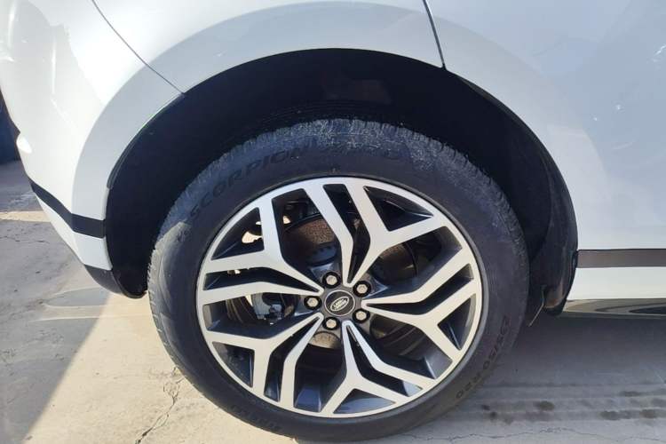 Used Land Rover Range Evoque 2023 Aurora L 249 PS Luxury Edition