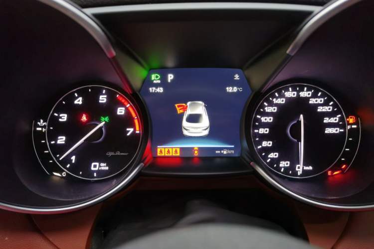 Used Alfa Romeo Giulia 2017 2.0T 200HP Luxury Edition Instrument Cluster