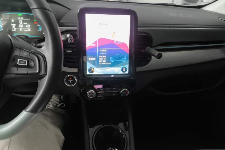 Used Chery QQ Little Ant 2022 Sweet Pink Edition Half-Sugar Version Lithium Iron Phosphate 29.2 kWh 30 kW 301 km