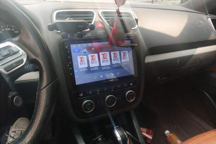 Used Volkswagen Scirocco 2013 2.0 TSI Million-Mile Edition Audio And AC Panel