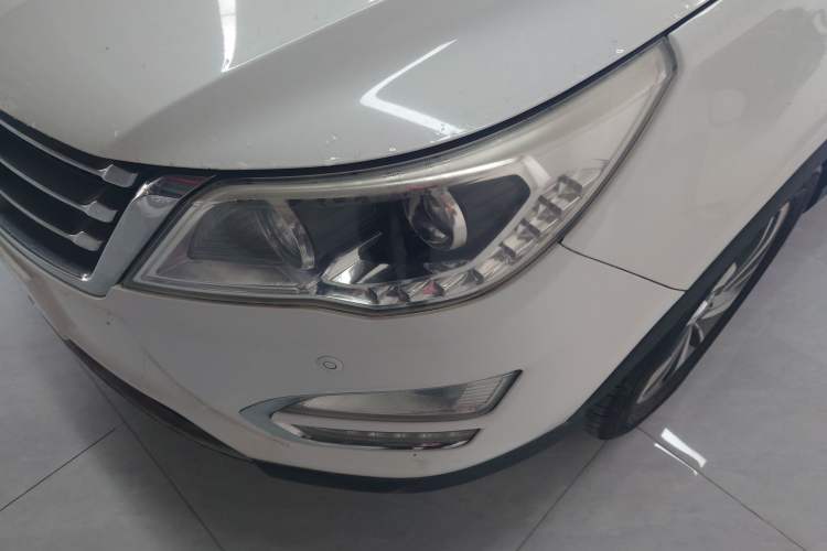 Used Baojun 560 2015 1.8L manual luxury version