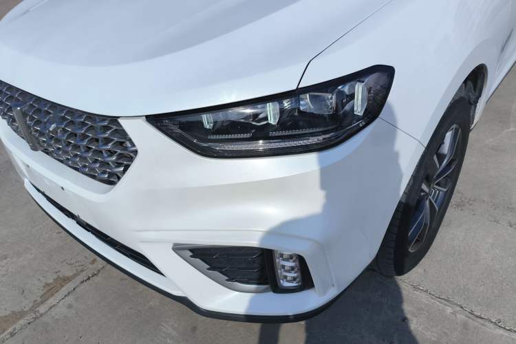 Used Wey VV5 2021 1.5T Two-Wheel Drive Color Pioneer