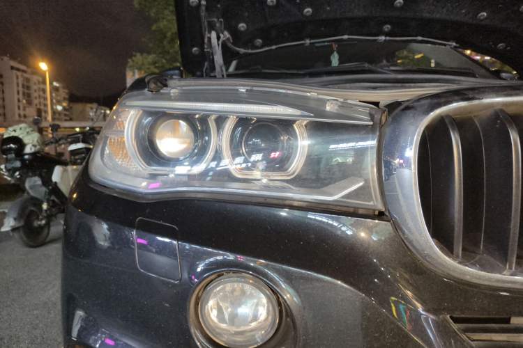 Used BMW X5 2014 xDrive35i Elegant Edition Right Front Headlight