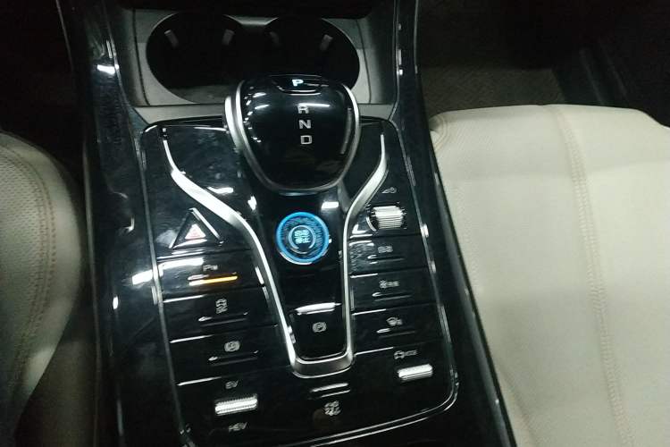 Used BYD Qin PLUS 2023 Champion Edition DM-i 55KM Leading Model