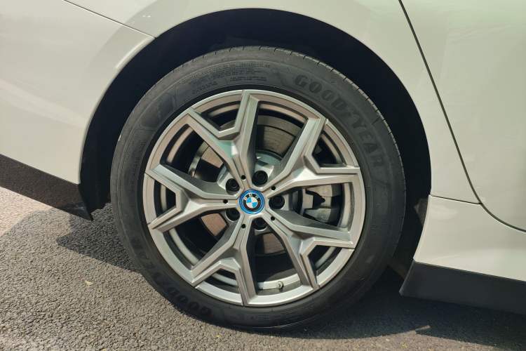 Used BMW i3 2024 eDrive 35 L
