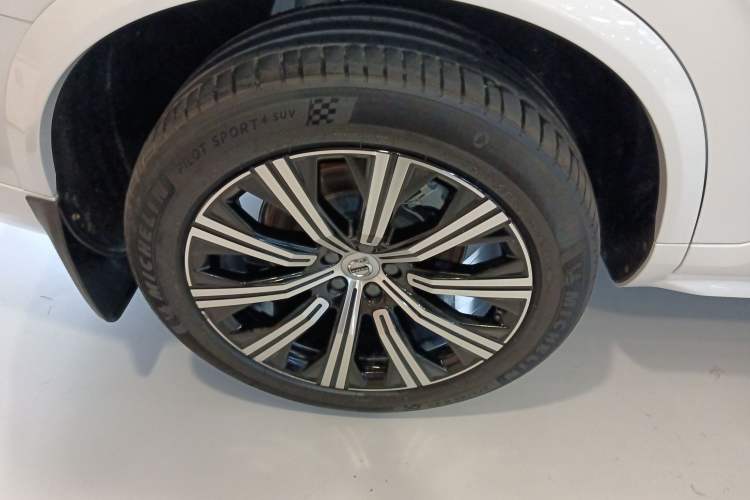 Used Volvo XC90 2022 B6 Zhiyi Luxury Edition 7-Seater
