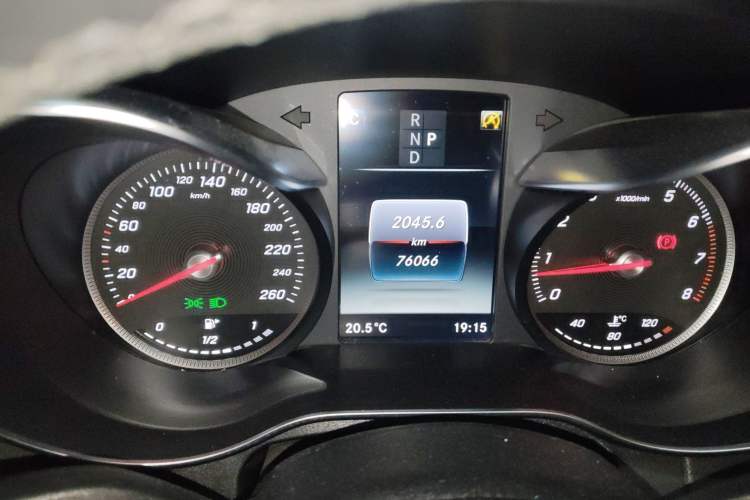 Used Mercedes-Benz C-Class 2017 Restyled C 200 Sport Edition Instrument Cluster