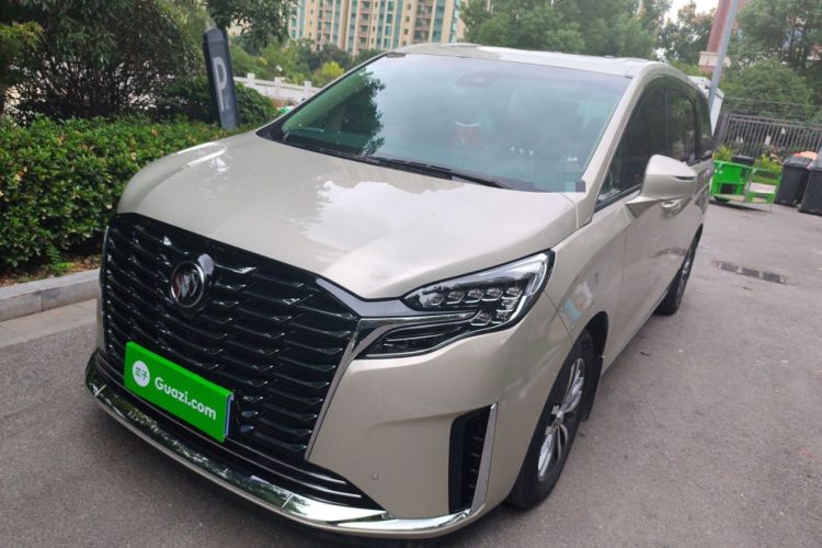 Used Buick GL8 2022 ES Landtrek 653T Luxury Edition