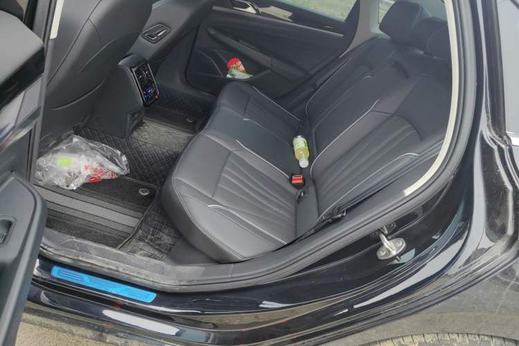 Used Volkswagen Passat 2024 380TSI Starry Dragon Edition
