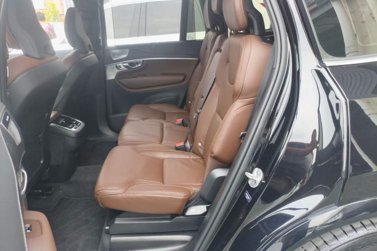 Used Volvo XC90 2024 B6 Zhiya Luxury 7-Seater
