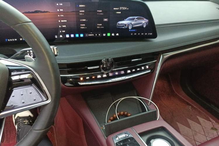 Used Cadillac CT6 2023 28T Prestige Model Audio And AC Panel