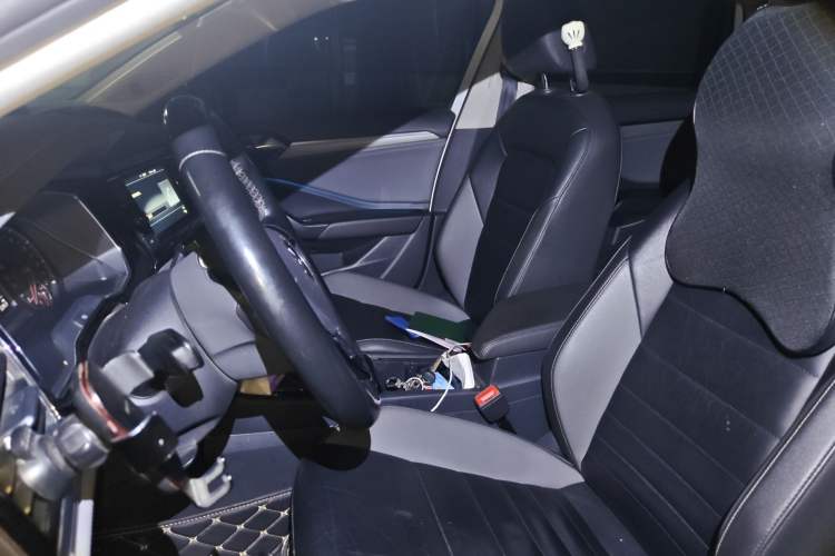 Used Volkswagen Sagitar 2019 280TSI DSG Comfort Version China VI Standard Left Front Seat