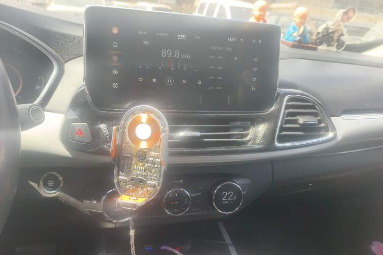 Used EXEED Lingyun 2019 1.6T Two-Wheel Drive Diamond Edition Audio And AC Panel