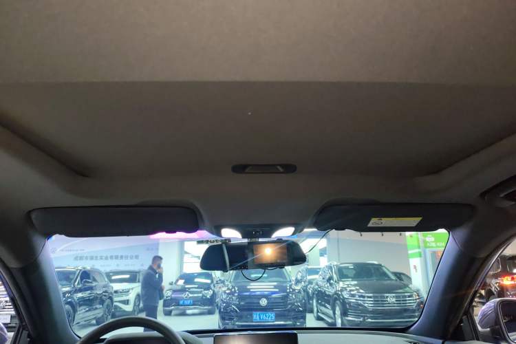 Used Dongfeng Aeolus Yixuan 2020 230T Automatic Glare-Proof Dark Knight Edition Headliner