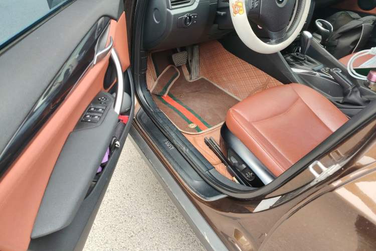 Used BMW X1 2010 sDrive18i Luxury Model Driver Seat