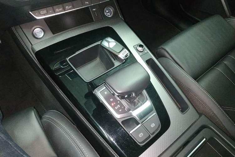 Used Audi Q5L 2023 40T Luxury Dynamic Model