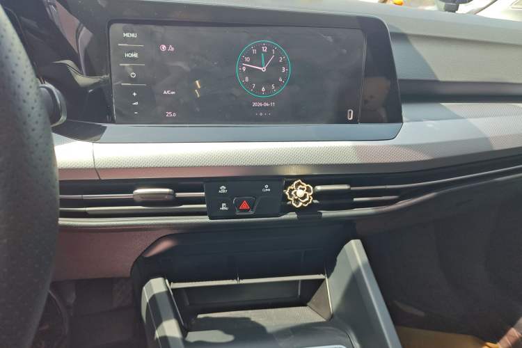 Used Volkswagen Golf 2023 Facelift 280TSI DSG Pro Audio And AC Panel