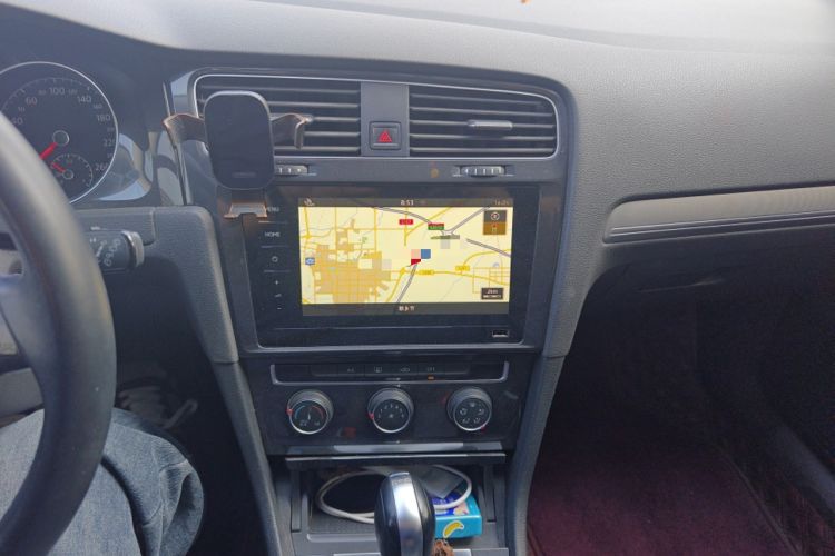 Used Volkswagen Golf 2020 Zhiai Edition 280TSI DSG Comfort Model Audio And AC Panel