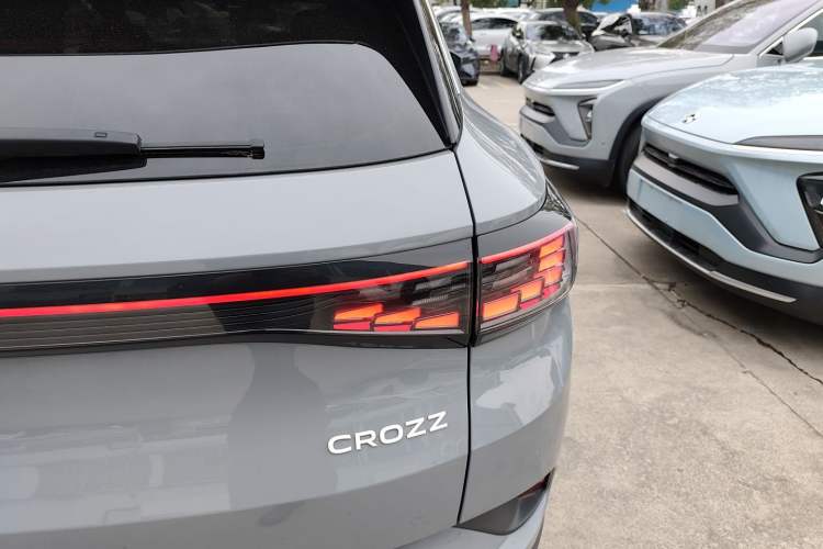 Used Volkswagen ID.4 CROZZ 2024 PURE+ model
