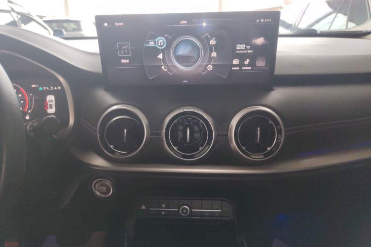 Used Wey VV6 2020 2.0T Two-Wheel Drive Smart Protection+