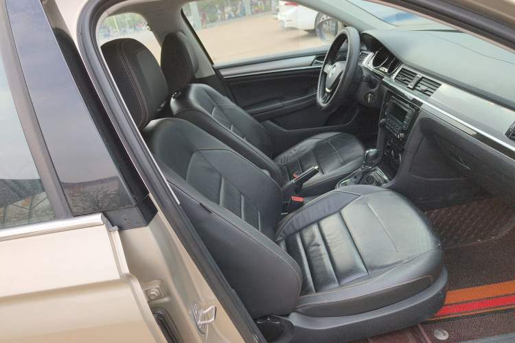 Used Volkswagen Bora 2018 1.5L Automatic Comfort Model Right Front Seat