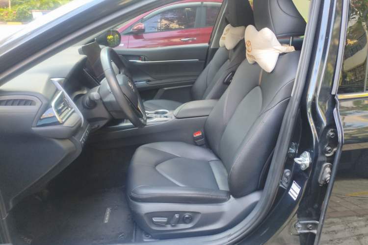 Used Toyota Camry 2023 Dual-Motor 2.5HG Luxury Edition
