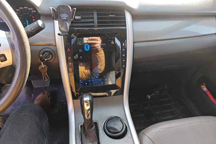 Used Ford Edge 2012 2.0T Elite Sunroof Edition Audio And AC Panel