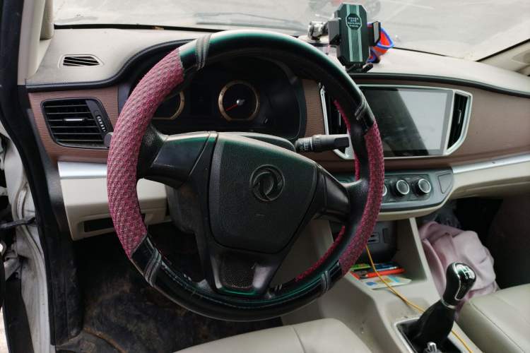 Used FORTHING Lingzhi 2019 V3 1.6L 2-Seat Standard Model China VI