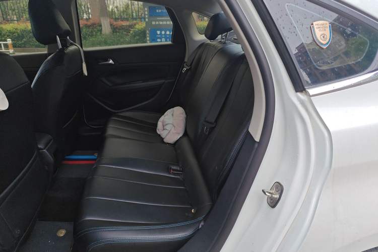 Used Peugeot 308 2019 1.6L Automatic Luxury Version China V Standard Left Rear Seat