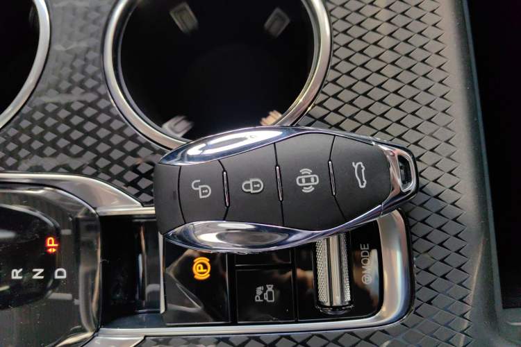 Used Hongqi HS3 PHEV 2025 Model PHEV 117km Jingwei PLUS Edition