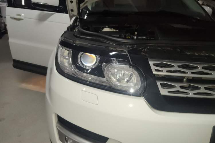 Used Land Rover Range Sport 2017 3.0 SC V6 HSE Right Front Headlight