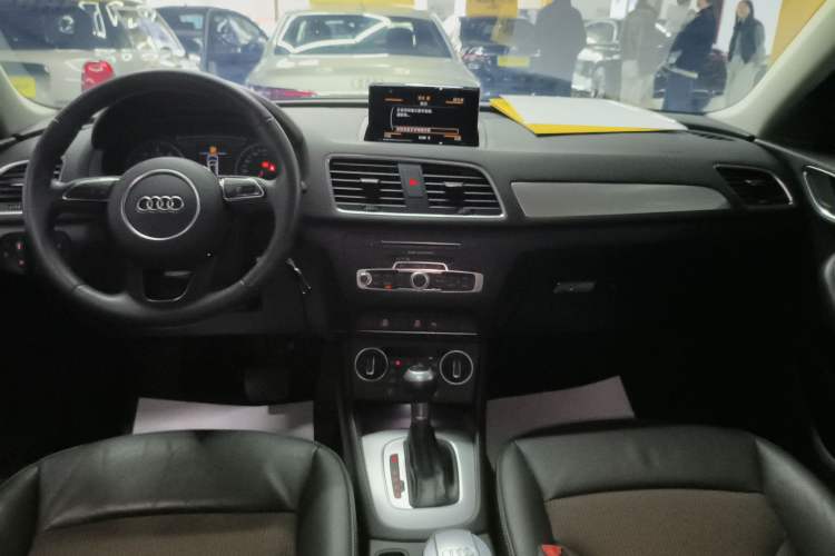 Used Audi Q3 2018 30th Anniversary Edition 30 TFSI Fashion Model