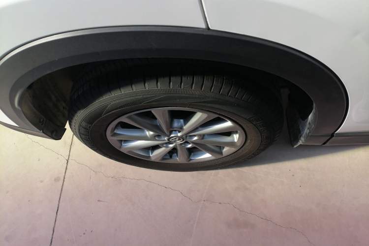 Used Mazda CX-5 2022 2.0L Automatic Two-Wheel Drive Zhiya Version Right Rear Wheel Hub