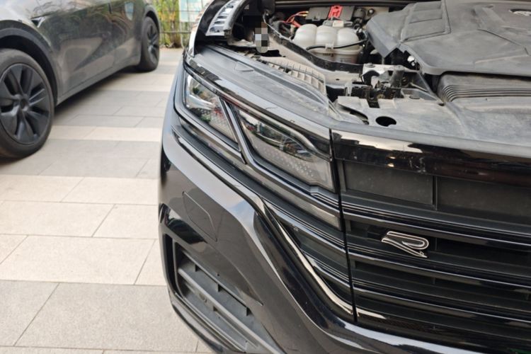 Used Volkswagen Touareg 2022 3.0 TSI Luxury Edition Black Diamond Sport Package
