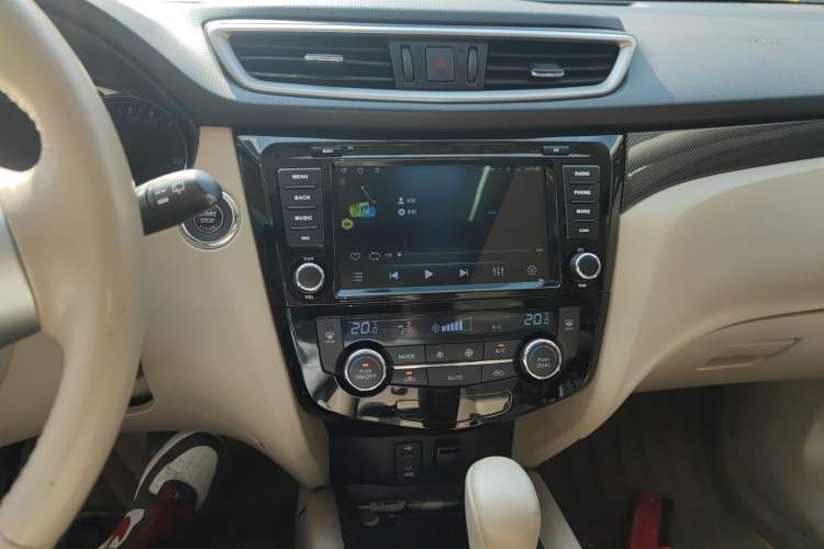 Used Nissan X-Trail 2014 2.5L CVT Luxury Edition 4WD