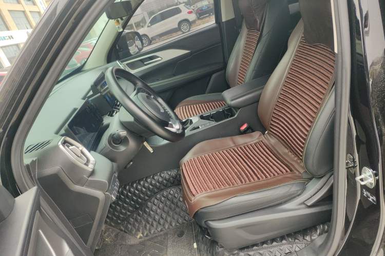 Used Great Wall King Kong Poer 2023 2.0T Automatic Diesel Two-Wheel-Drive Elite Version Flatbed GW4D20M
