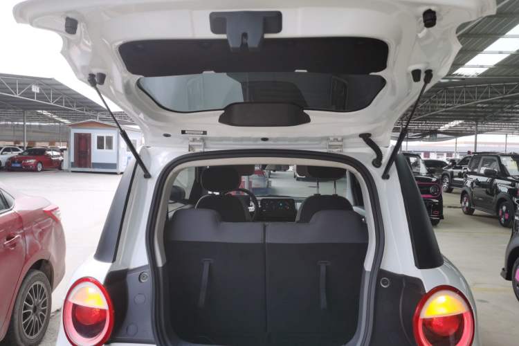 Used CHANGAN NEVO Lumin 2025 205 km Xiangqin Version
