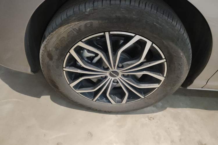 Used Roewe iMAX8 New Energy 2025 1.5T DMH Lu Zun Deluxe Edition
