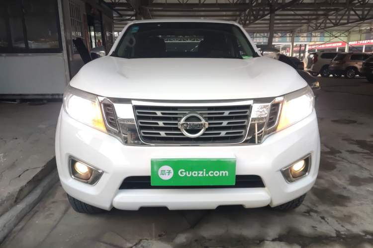 Used Nissan Navara 2017 2.5L Automatic 2WD Luxury Edition QR25
