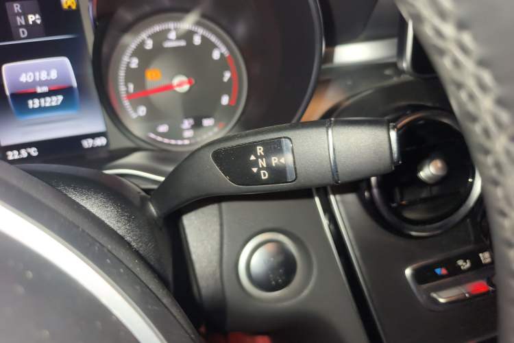 Used Mercedes-Benz C-Class 2017 C 180 L Sport Edition Gear Lever