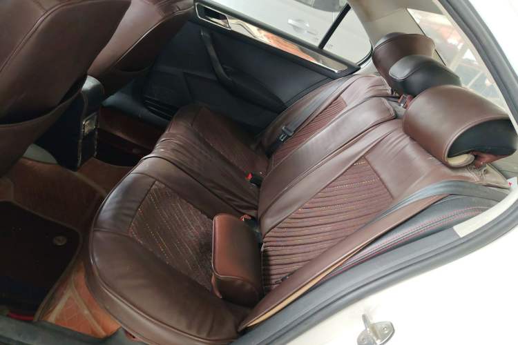 Used Skoda Rapid 2016 1.6L Manual Front-Wheel-Drive Version