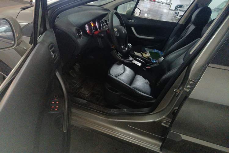 Used Peugeot 408 2013 2.0L Manual Comfort Edition Driver Seat