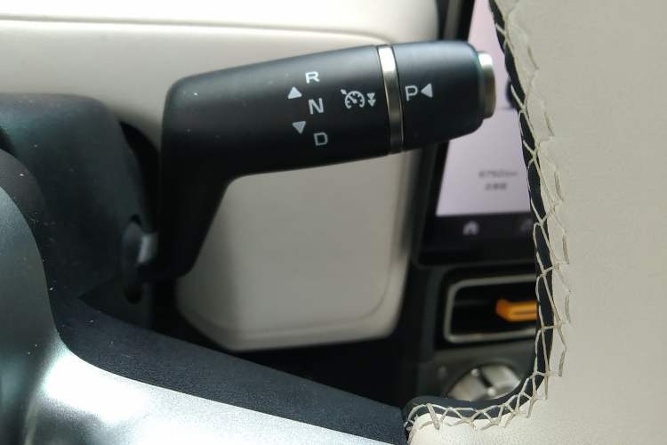 Used iCAR V23 2025 501 Four-Wheel Drive Intelligent Driving Version Gear Lever