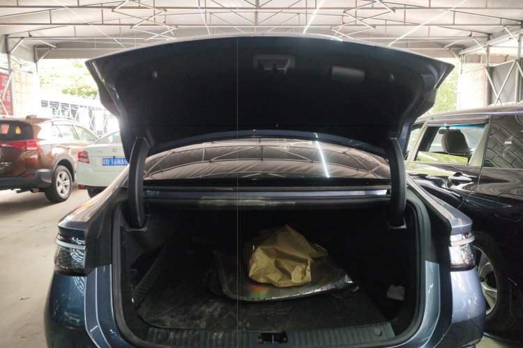 Used BYD Seal 2024 HONOR Edition DM-i 1.5L 121km Luxury Model
